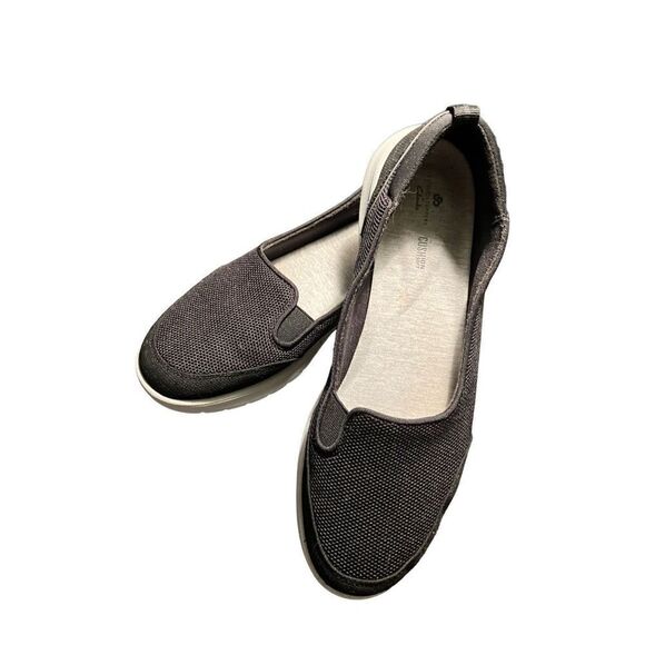 Clark’s Cloudstepper Cushioned Slip-ons 10 - Picture 1 of 9